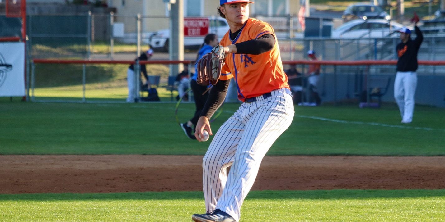 Headline: Lefties bats go cold against Redmond pitcher
