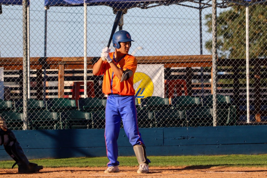 Lefties Win Big! Port Angeles Lefties