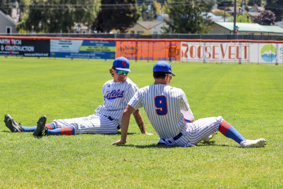 Lefties Cant Complete Comeback Lefties Cant Complete Comeback