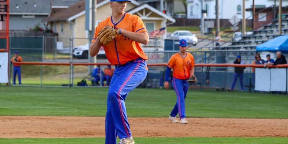 Lefties Travel Plagues Them Lefties Baseball - John Vaara